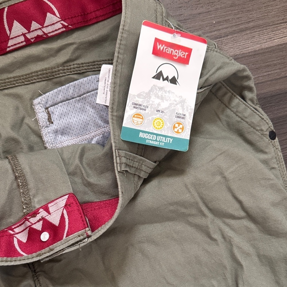 Wrangler Men's Rugged Utility Pants - Picture 4 of 5